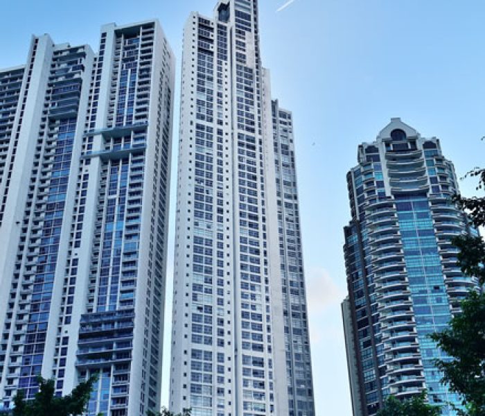 Q-TOWER